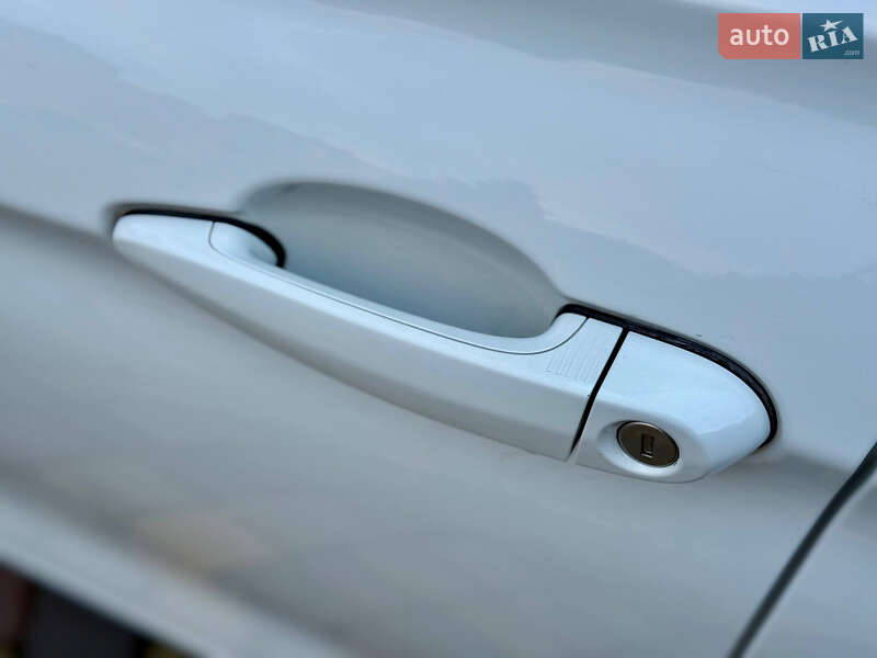 Седан BMW 3 Series 2016 в Днепре