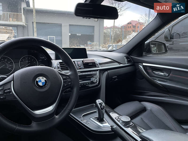 Седан BMW 3 Series 2015 в Львові
