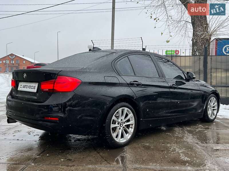 Седан BMW 3 Series 2016 в Києві