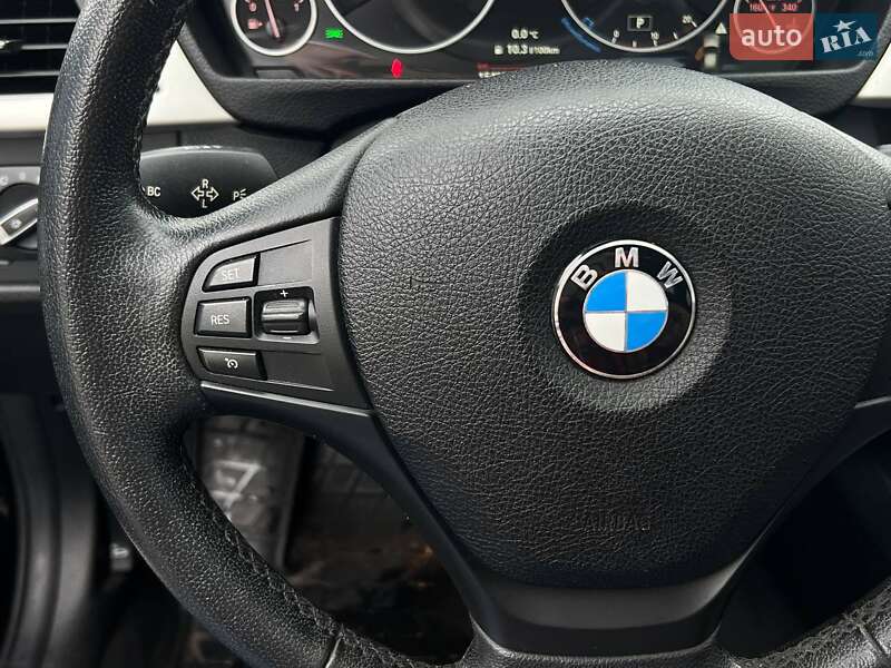Седан BMW 3 Series 2016 в Києві
