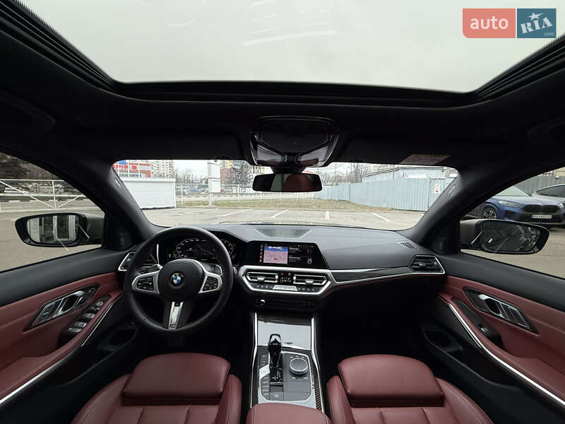 Седан BMW 3 Series 2022 в Харькове