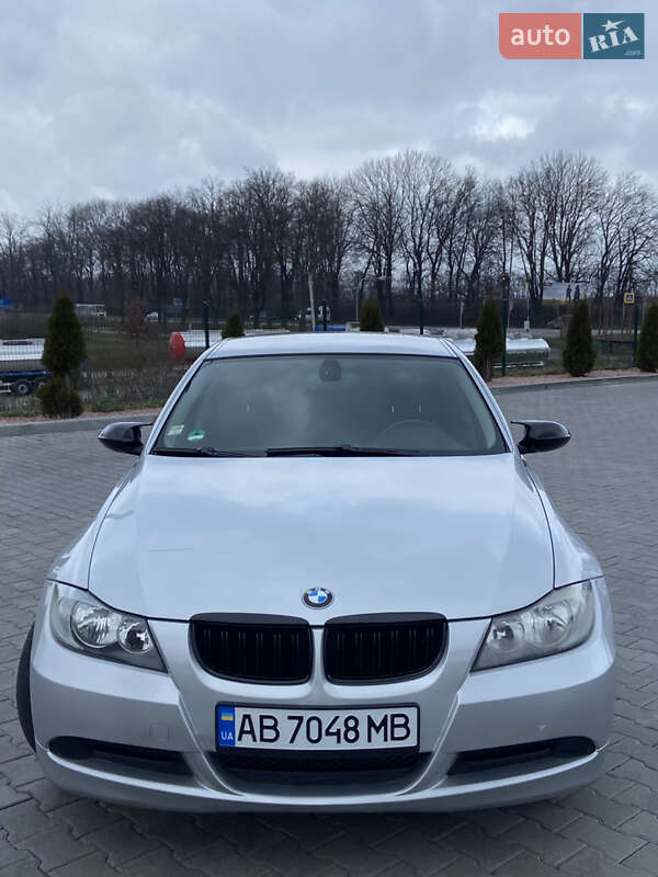 Седан BMW 3 Series 2007 в Виннице
