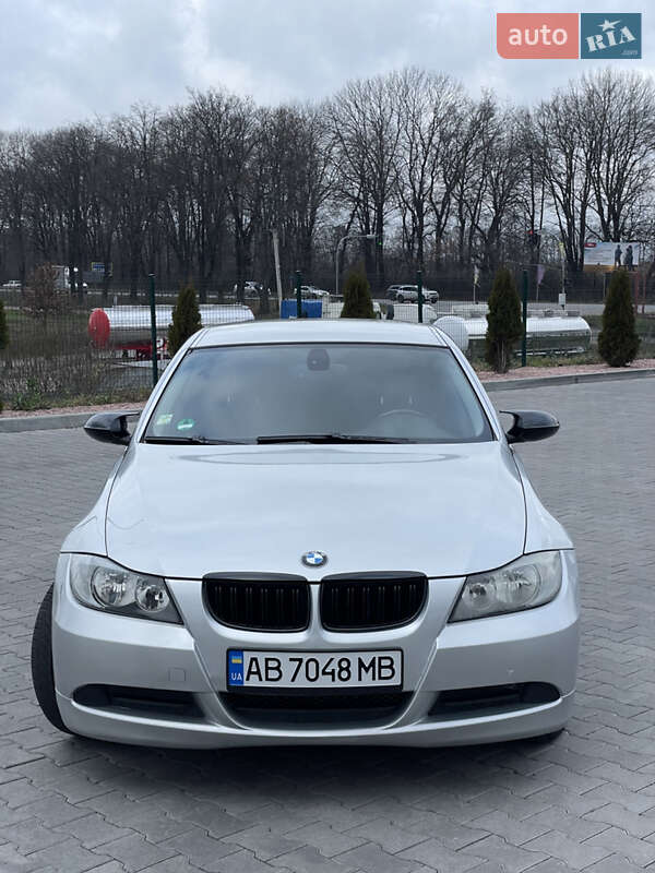 Седан BMW 3 Series 2007 в Виннице