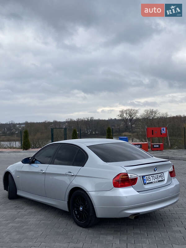 Седан BMW 3 Series 2007 в Виннице
