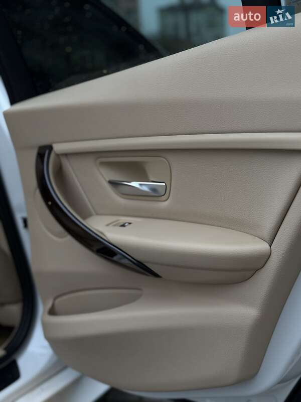 Седан BMW 3 Series 2014 в Івано-Франківську