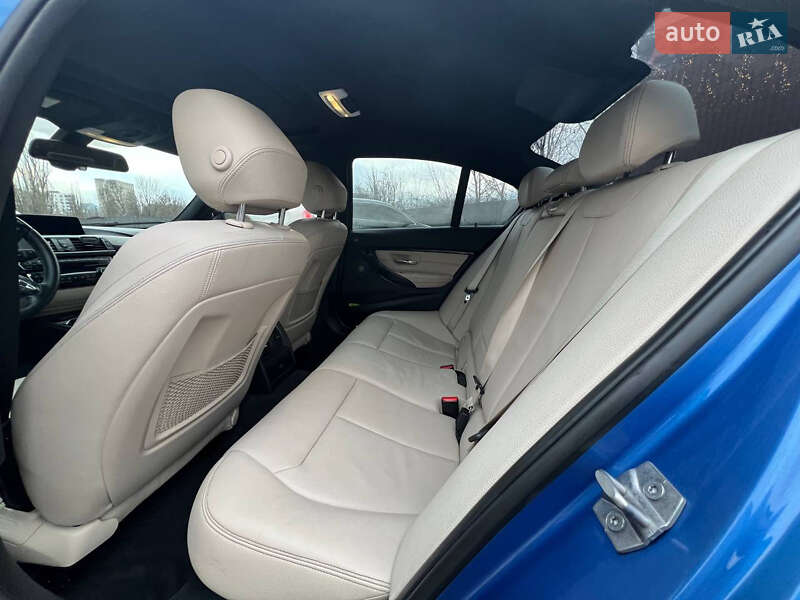 Седан BMW 3 Series 2015 в Харкові