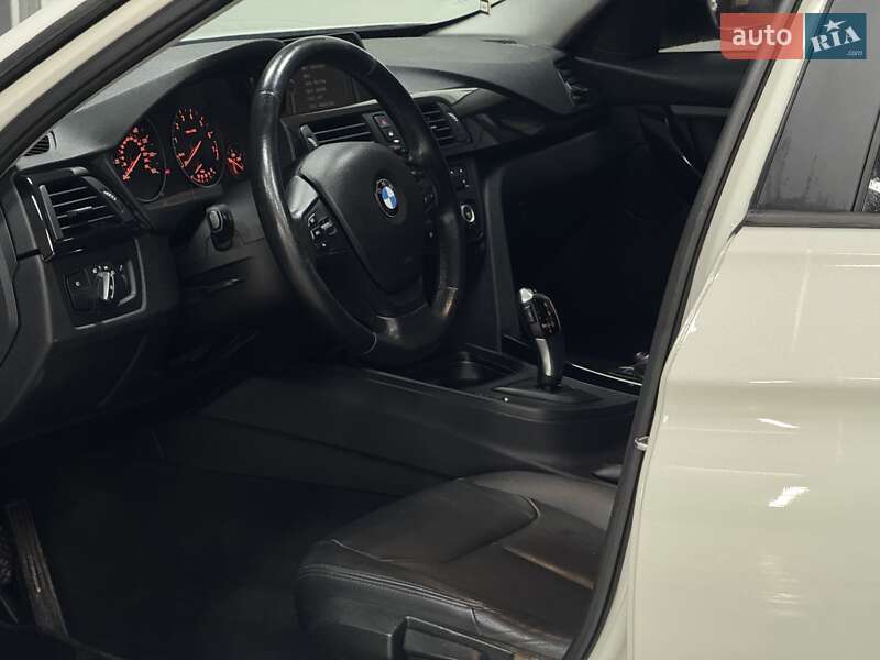 Седан BMW 3 Series 2013 в Ровно фото 9 Седан BMW 3 Series 2013 в Ровно