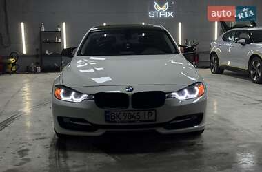 Седан BMW 3 Series 2013 в Ровно