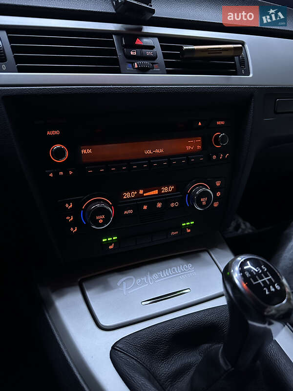 Купе BMW 3 Series 2008 в Черкасах фото 25 Купе BMW 3 Series 2008 в Черкасах