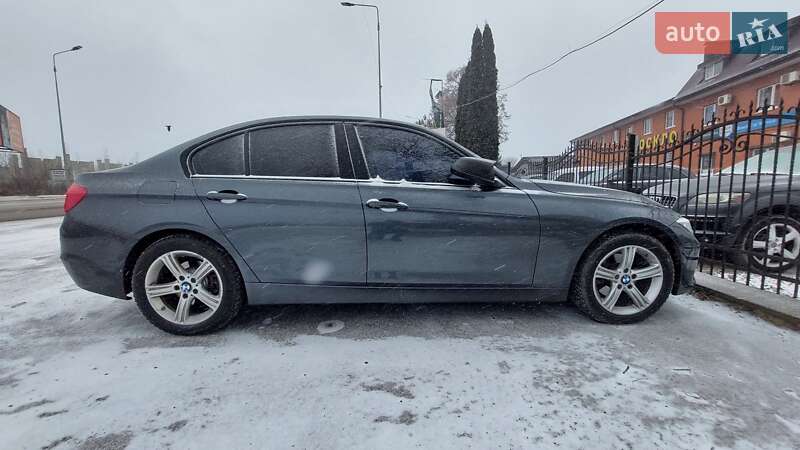 Седан BMW 3 Series 2013 в Тернополі фото 23 Седан BMW 3 Series 2013 в Тернополі