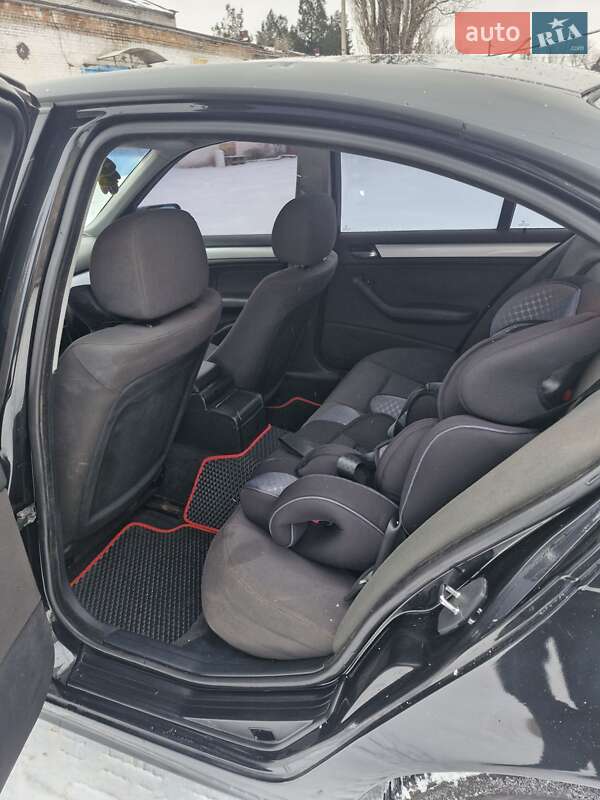 Седан BMW 3 Series 2003 в Кривом Роге