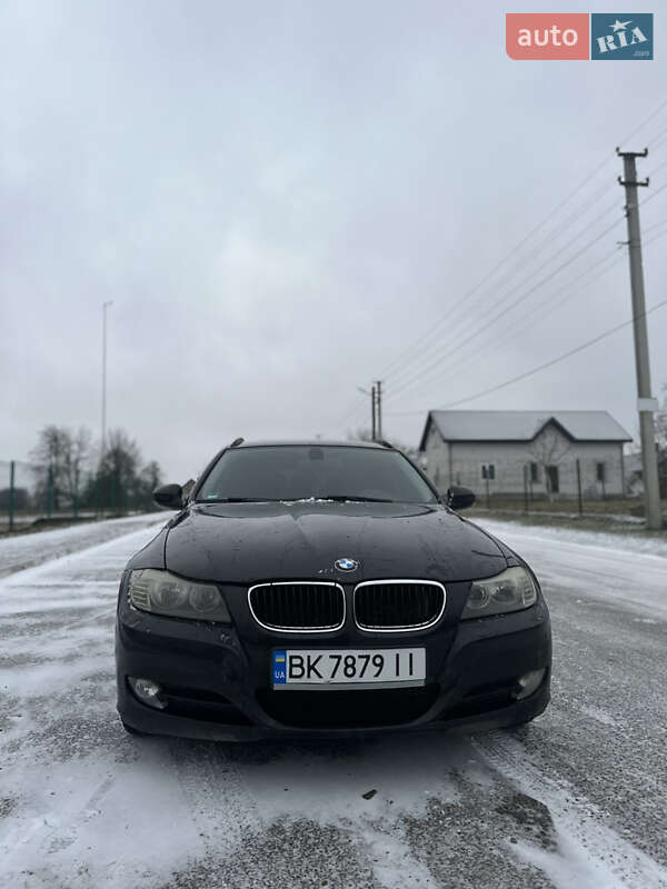 BMW 3 Series 2010