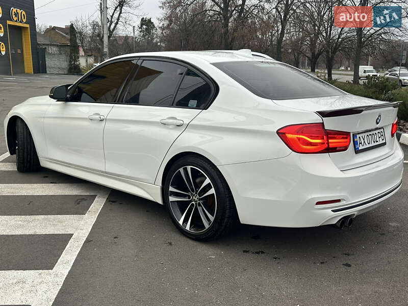 Седан BMW 3 Series 2017 в Харкові