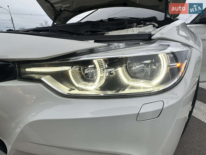 Седан BMW 3 Series 2017 в Харкові