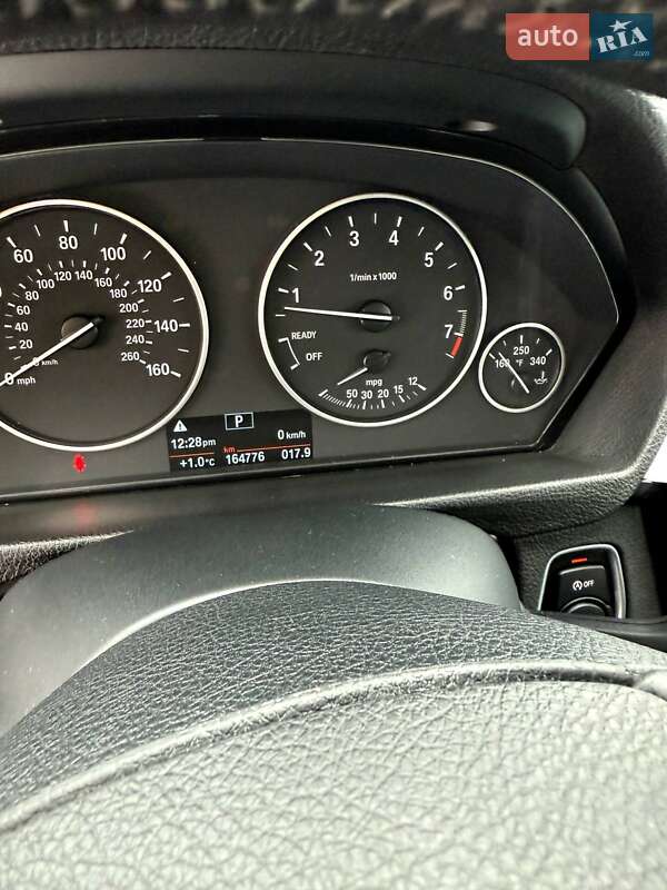 Седан BMW 3 Series 2015 в Обухове