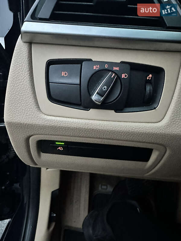 Седан BMW 3 Series 2012 в Киеве