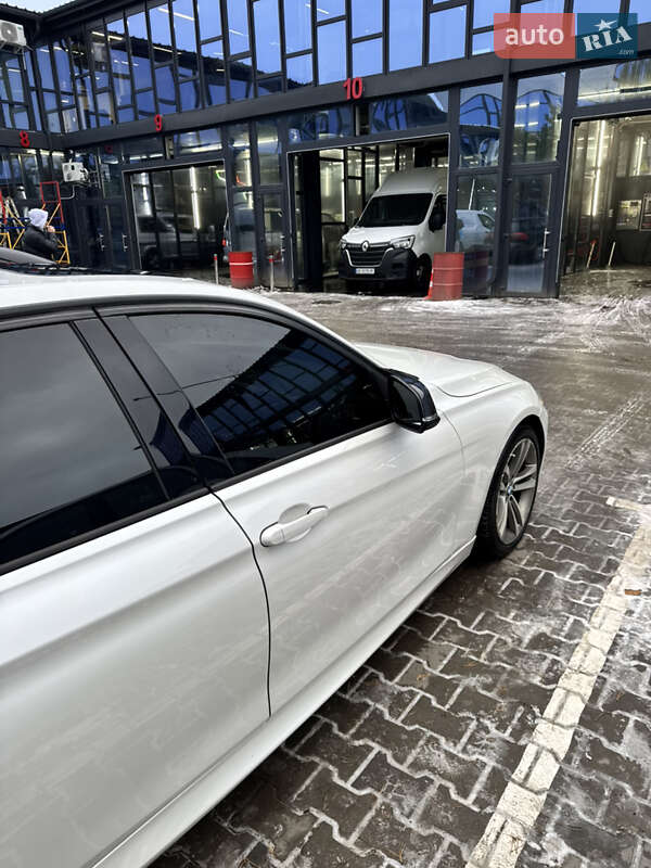 Седан BMW 3 Series 2015 в Ровно фото 11 Седан BMW 3 Series 2015 в Ровно