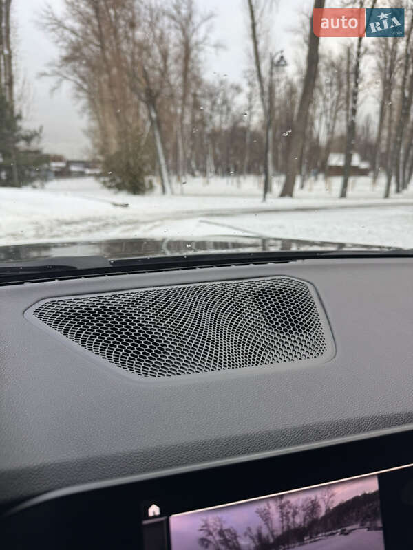 Седан BMW 3 Series 2022 в Киеве фото 49 Седан BMW 3 Series 2022 в Киеве