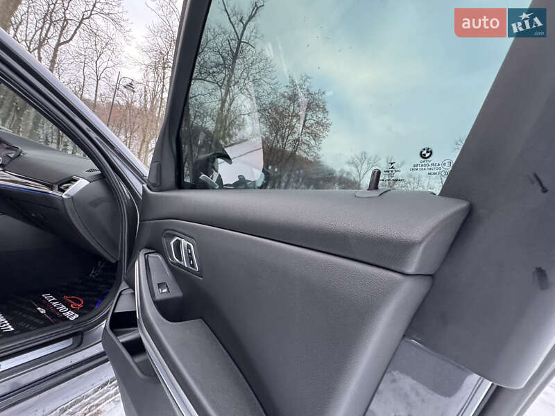 Седан BMW 3 Series 2022 в Киеве фото 71 Седан BMW 3 Series 2022 в Киеве