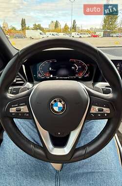 Седан BMW 3 Series 2020 в Києві