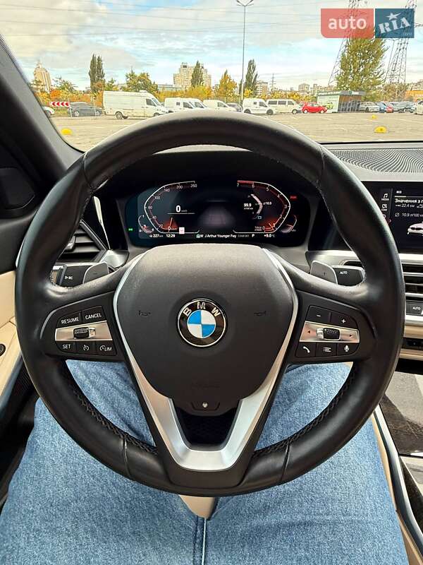 Седан BMW 3 Series 2020 в Києві