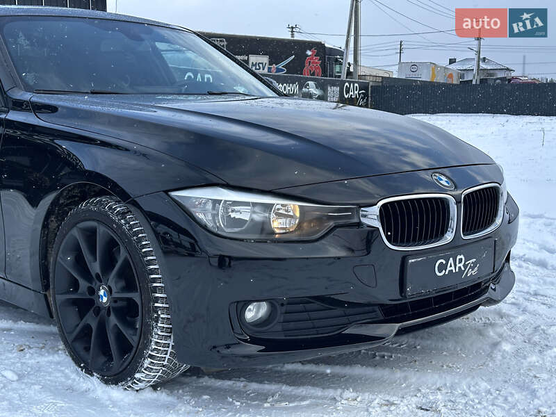 Седан BMW 3 Series 2013 в Львове