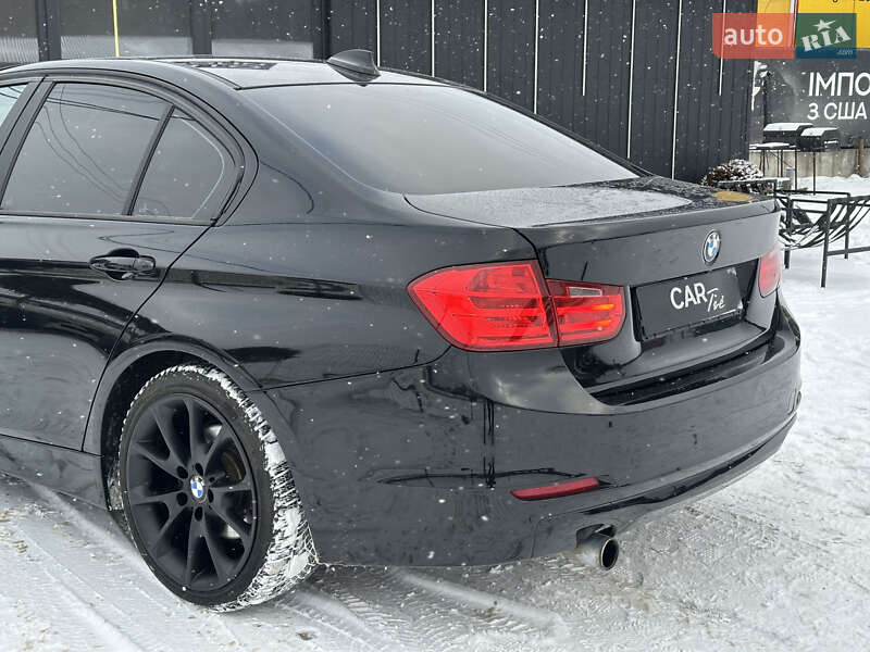 Седан BMW 3 Series 2013 в Львове