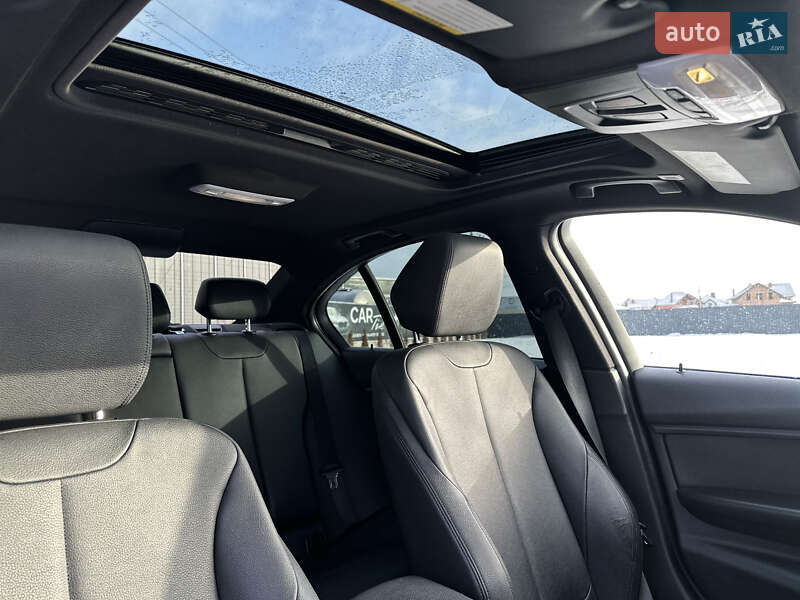 Седан BMW 3 Series 2013 в Львове