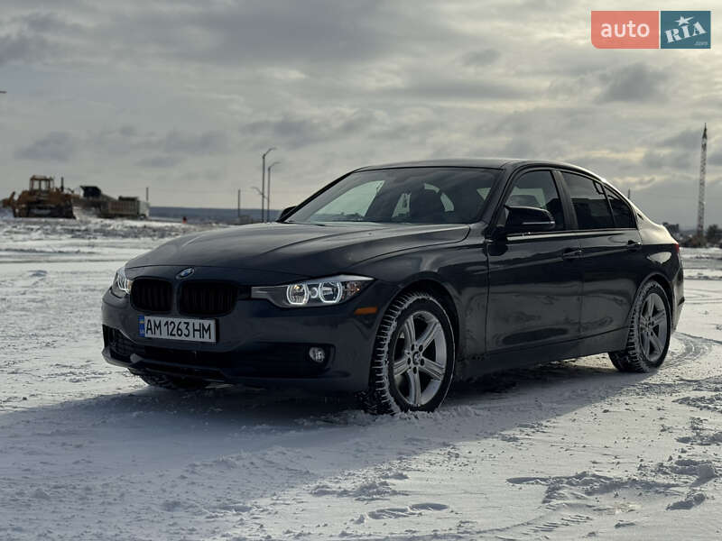 Седан BMW 3 Series 2015 в Рівному