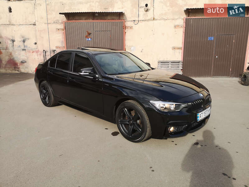 Седан BMW 3 Series 2013 в Калуші