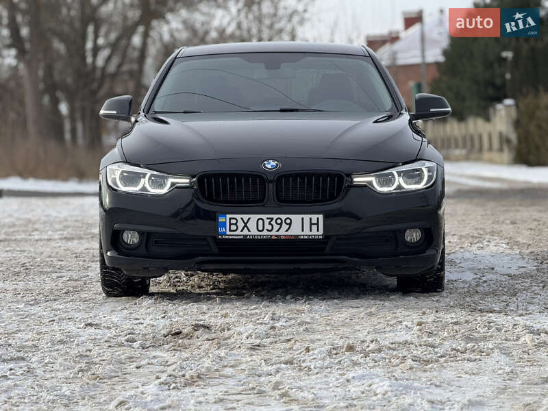 Седан BMW 3 Series 2017 в Хмельницком