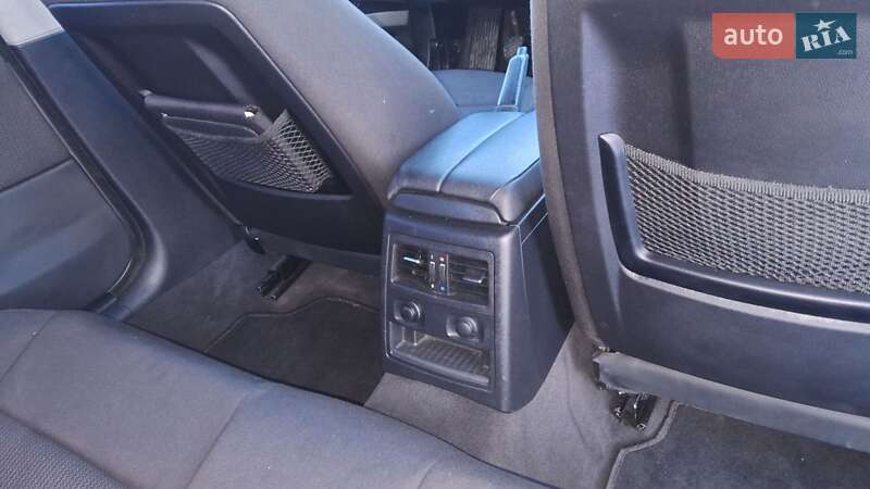 Седан BMW 3 Series 2009 в Черновцах