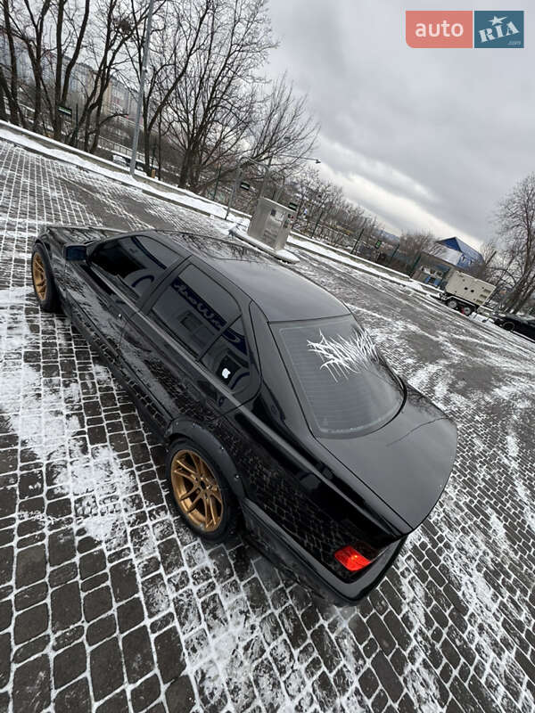 Седан BMW 3 Series 1996 в Києві