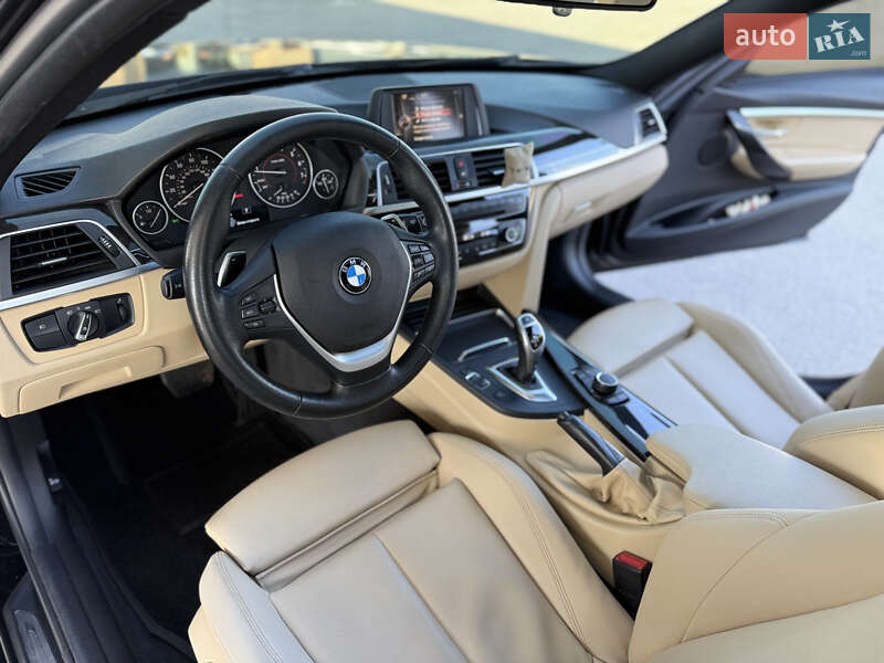 Седан BMW 3 Series 2017 в Дніпрі