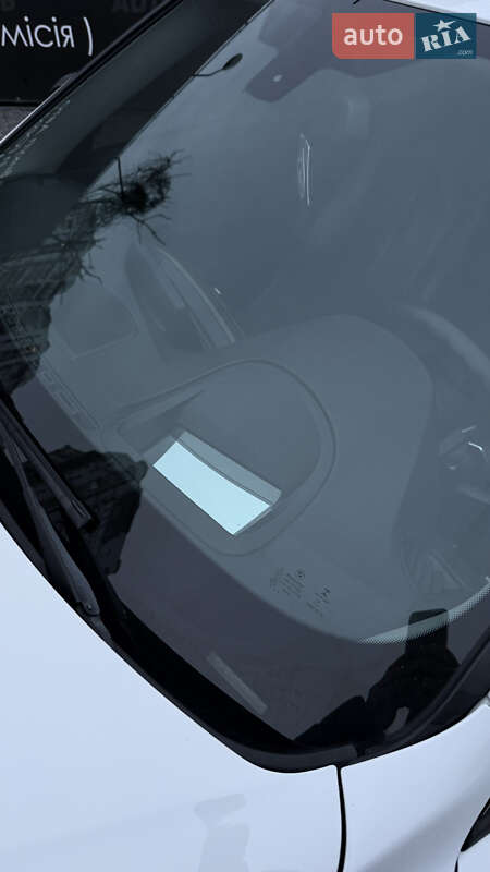 Седан BMW 3 Series 2014 в Києві