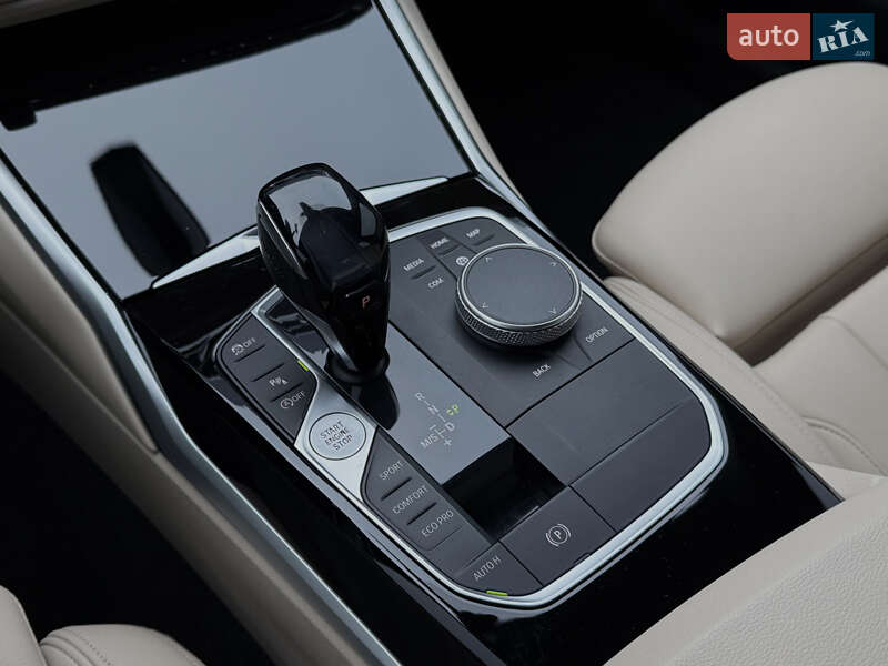 Седан BMW 3 Series 2019 в Ковеле