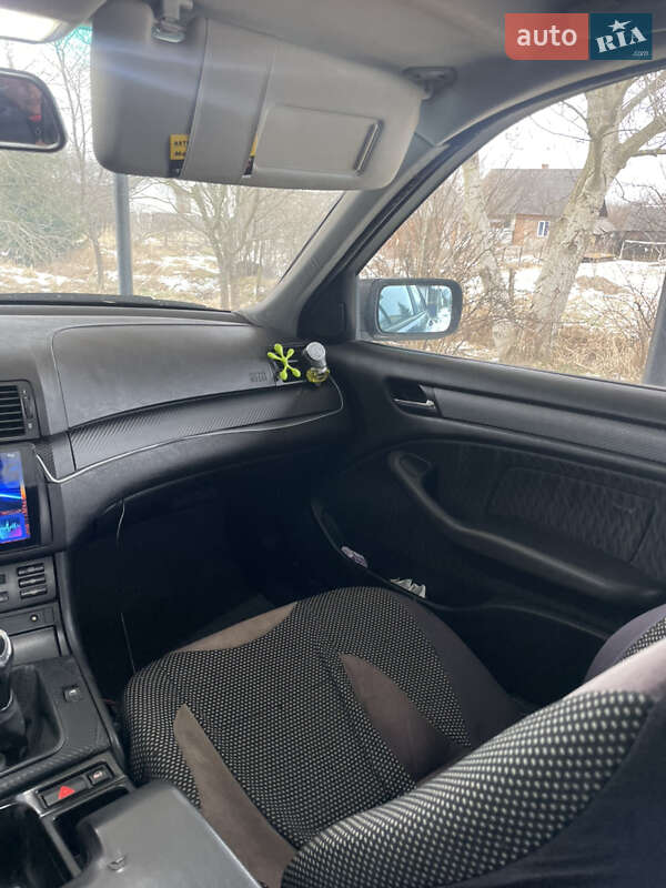 Седан BMW 3 Series 2001 в Болехове