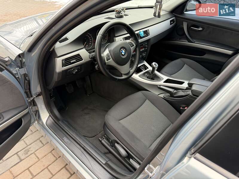 Седан BMW 3 Series 2006 в Белой Церкви