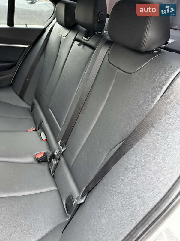 Седан BMW 3 Series 2018 в Одессе фото 99 Седан BMW 3 Series 2018 в Одессе