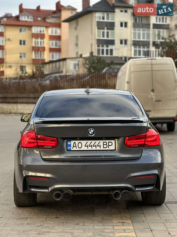 Седан BMW 3 Series 2017 в Ужгороді