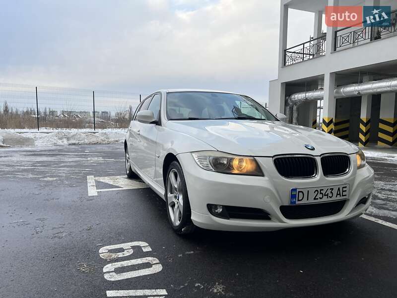 Універсал BMW 3 Series 2009 в Києві