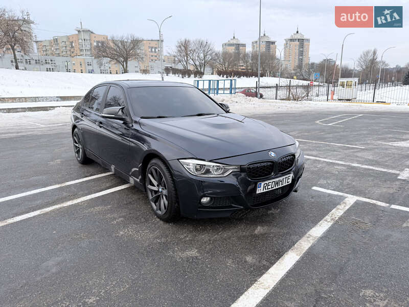 Седан BMW 3 Series 2017 в Києві
