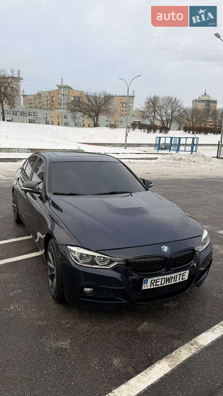 Седан BMW 3 Series 2017 в Києві