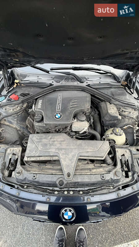 Седан BMW 3 Series 2017 в Києві