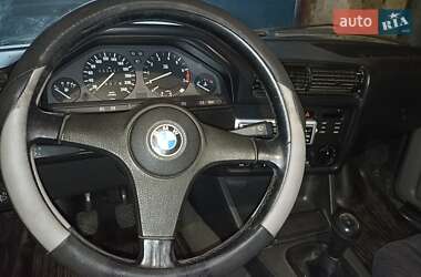 Седан BMW 3 Series 1990 в Одессе
