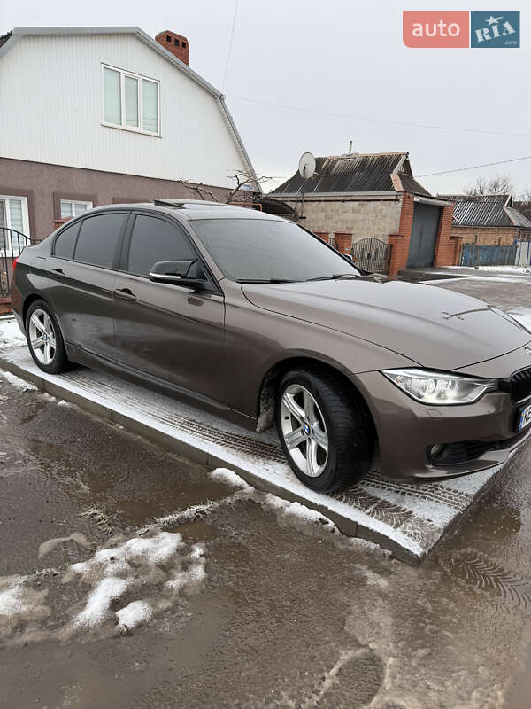 Седан BMW 3 Series 2013 в Кривому Розі