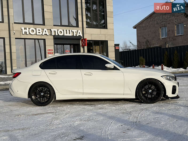 Седан BMW 3 Series 2019 в Луцке