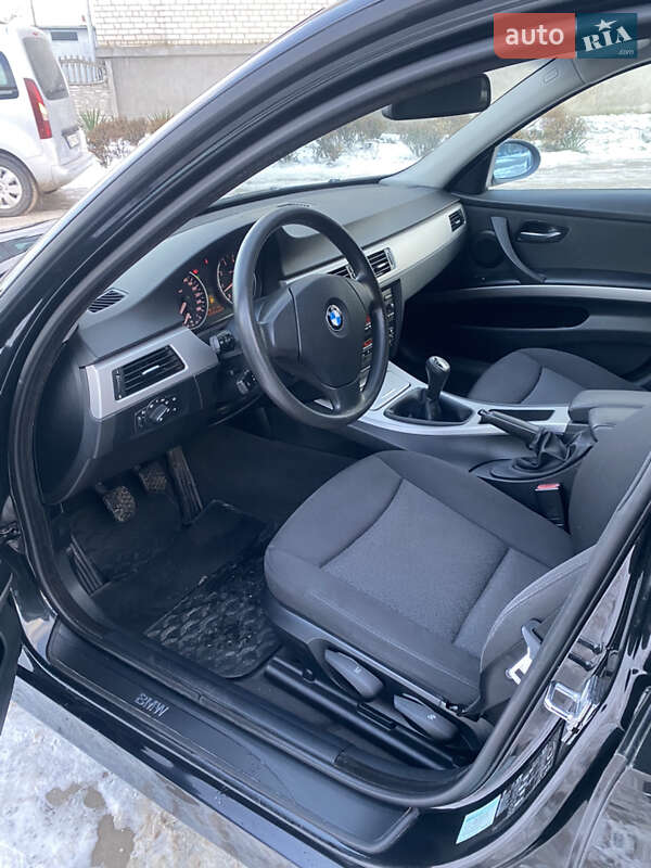 Універсал BMW 3 Series 2006 в Дубні фото 26 Універсал BMW 3 Series 2006 в Дубні