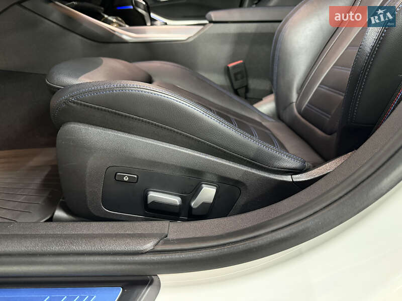 Седан BMW 3 Series 2022 в Кривом Роге