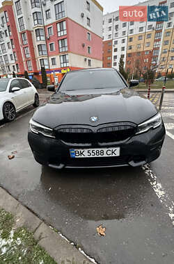 Седан BMW 3 Series 2019 в Ровно